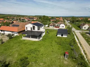 Casă la roșu din BCA de vânzare în Județul Arad - imagine 17