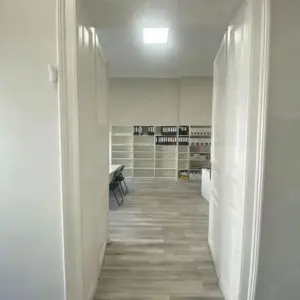 De vânzare apartament 2 camere zona ultracentrală - imagine 2