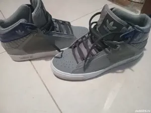 ghete Adidas originale marimea 38 2 3