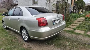 Vând Toyota Avensis 1.8 benzina 2007 - imagine 4