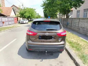 Vând Nissan Qashqai Suv preț 10500 