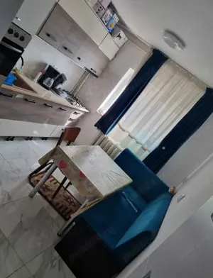 Vand apartament 3 camere Slobozia lângă hotel Central  - imagine 3