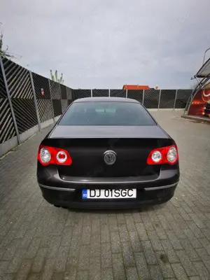 Volkswagen Passat B6, 2009, 2.0 TDI, CBDC Common Rail, 110 CP, Euro 5 - imagine 9