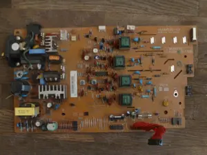 sursa interna imprimanta laserJet cu mai multe tensiuni.