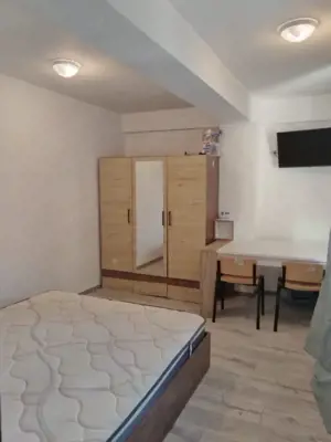 280 Euro! Ap cu o camera,  langa rond Era