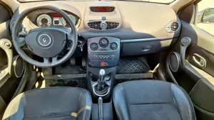 Renault Clio III  - Diesel - 2009 - Înmatriculat România  - imagine 8