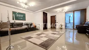 Casa de vacanta 6 camere Predeal - imagine 13