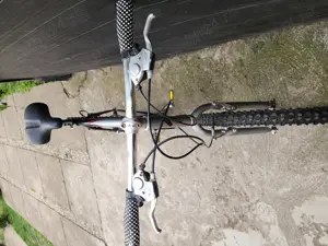 Vând bicicletă Specialized de Bărbați cu roți de 26, hibrid(stradă şi teren),Echipată cu Shimano - imagine 2