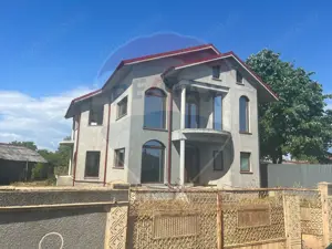 Casă / Vilă 6 camere Rastoaca
