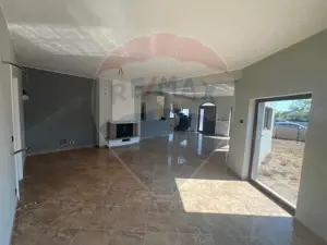 Casă / Vilă 6 camere Rastoaca - imagine 2