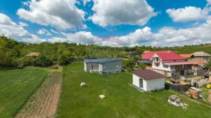 Casă cu 3 camere, anexă și 2042 mp teren de vânzare, în Calea Mare - imagine 5