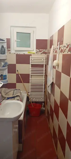 Vând apartament doua camere  - imagine 3