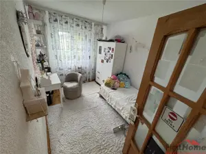 3 camere, etaj 3 cu acoperis, 2 balcoane , 2 bai, zona centrala - imagine 9