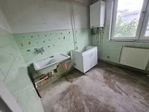 3 camere Bd. Independentei, poziție buna - imagine 5 3 camere Bd. Independentei, poziție buna - imagine 5