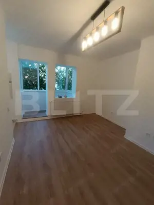Apartament de vanzare, cu 2 camere, 35 mp, zona Făget