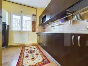 Apartament de vanzare, cu 4 camere, 80 mp, zona Parcul Bucovina  - imagine 4