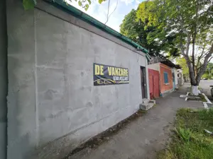 Vanzare proprietate, in Galati, langa Spitalul Militar, sup.teren 712mp - imagine 2