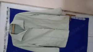 Vând geaca pentru femei