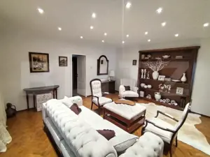  Vilă de lux de vanzare, 15 camere, 550 mp, zona Micro 6, comision 0% - imagine 4