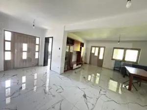 Casă individuală, de vanzare, cu 4 camere,  250 mp utili, zona Micesti