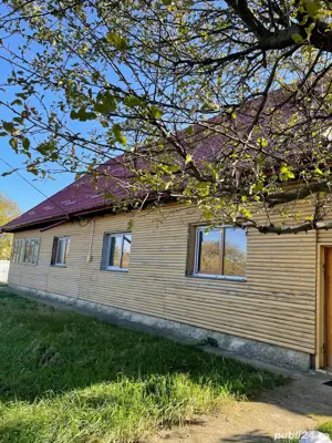 Vând casa in Târgu Neamț 