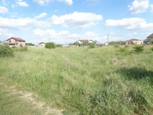 Loc de casa 590 mp, front stradal 21 ml,  in loc. Sanleani aproape de gradinita - imagine 6