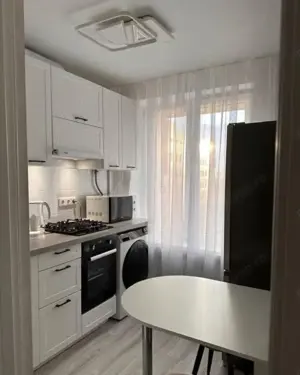 Apartament cu o camera de inchiriat in Tractorul - imagine 3