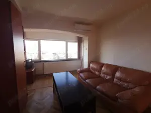 De inchiriere 3 camere Spitalul Judetean McDonald's