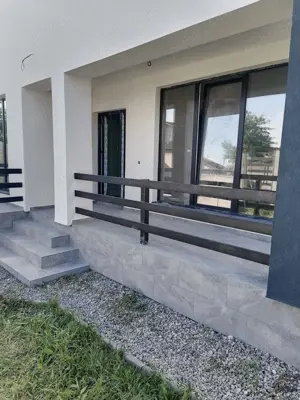 Casa de vanzare la cheie-preț de apartament  - imagine 5