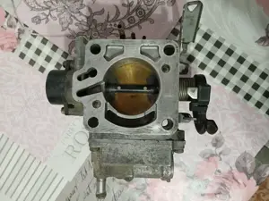 Clapeta acceleratie mitsubishi lancer 