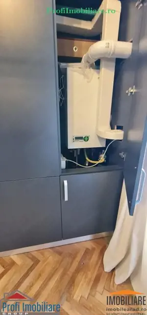 Apartament et.1, luxury class, langa Primarie cu balcon si vedere spre Parc - imagine 19