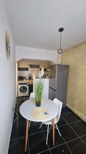 Închiriez garsonieră in regim hotelier  - imagine 3