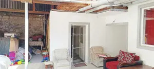 MOLDOVA NOUA, zona centrala, Casa 4 camere, 2 bai si garaj - imagine 14