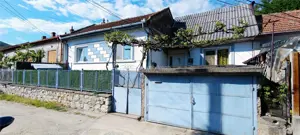 MOLDOVA NOUA, zona centrala, Casa 4 camere, 2 bai si garaj - imagine 20