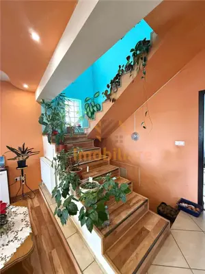 CASA CU TEREN 800 MP | ZONA  DEALURI | STRADA SOFIEI | ORADEA - imagine 6