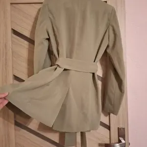 Blazer tip sacou, stil elegant casual, mărime S - imagine 5