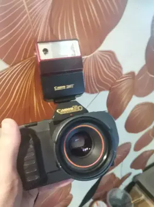 Aparat foto instant Fujifilm Mini 9 +Aparat foto de colectie Canon T80