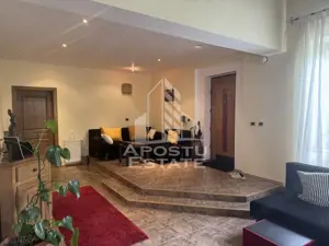 Casă unifamilială în Ghiroda cu teren generos 1752 mp