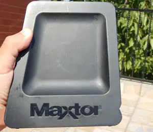 Hard disk extern-intern Seagate Maxtor OneTouch 4 Plus 750GB USB