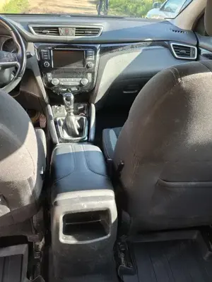 Nissan Qashqai 15.200 Euro neg - imagine 4