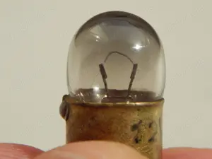 Bec mic cu filament 12 Volti 1.5 Watti bord auto - imagine 4