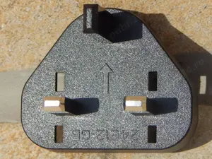 Adaptor AC 100 240V - DC 12V 2A nou