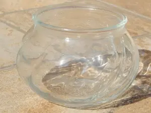 Bol de sticla tip vaza nefolosit dimensiuni 7.5 x 10.5 cm - imagine 3