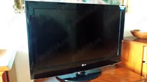 Televizor LG Led,Slim Design,Full HD Diagonala 82cm,  - imagine 2