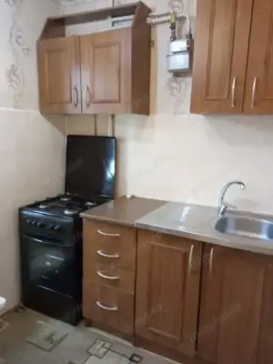 Oferim spre vanzare un apartament cu o camera in zona Blascovici  - imagine 3