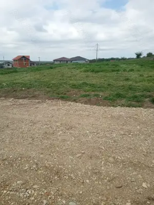 Vând teren intravilan - imagine 2