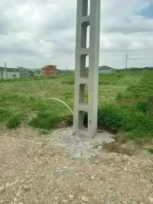 Vând teren intravilan