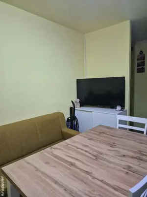Vand apartament cu 3 camere 