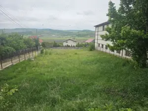 Vand teren zona Spital - imagine 2