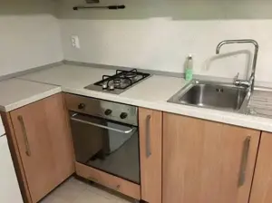 Se inchiriaza apartament cu 2 camere in zona Noua - imagine 5